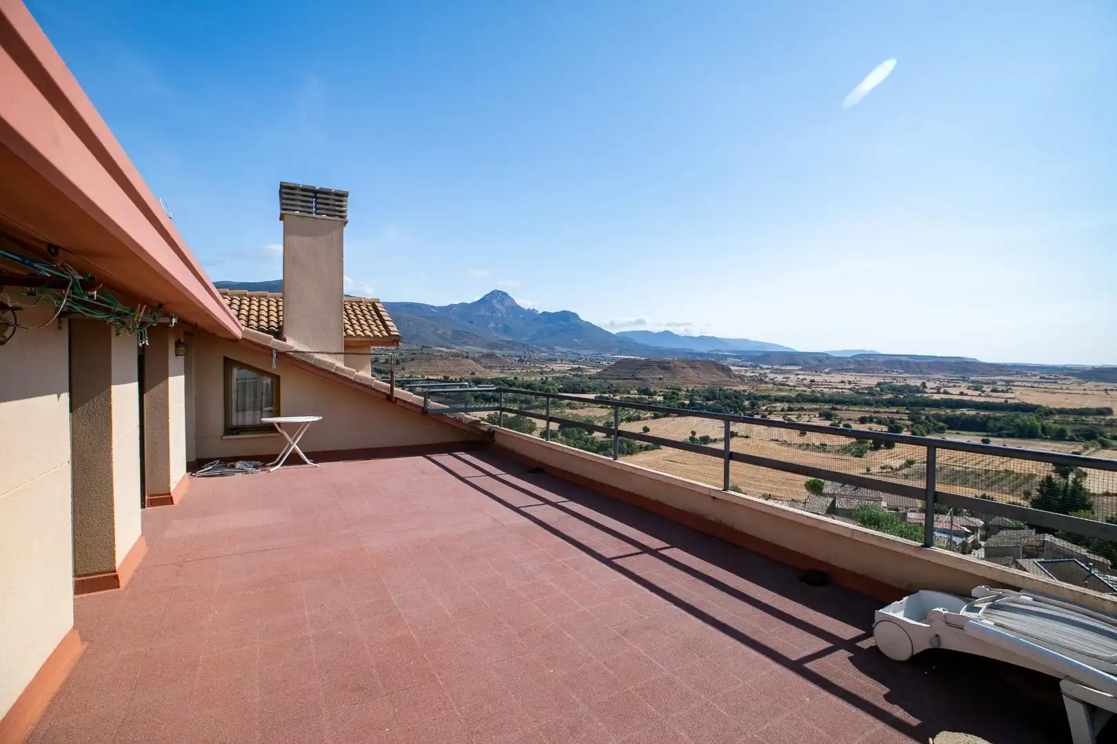 Terrassa de Edifici en venda en La Sotonera, Huesca
