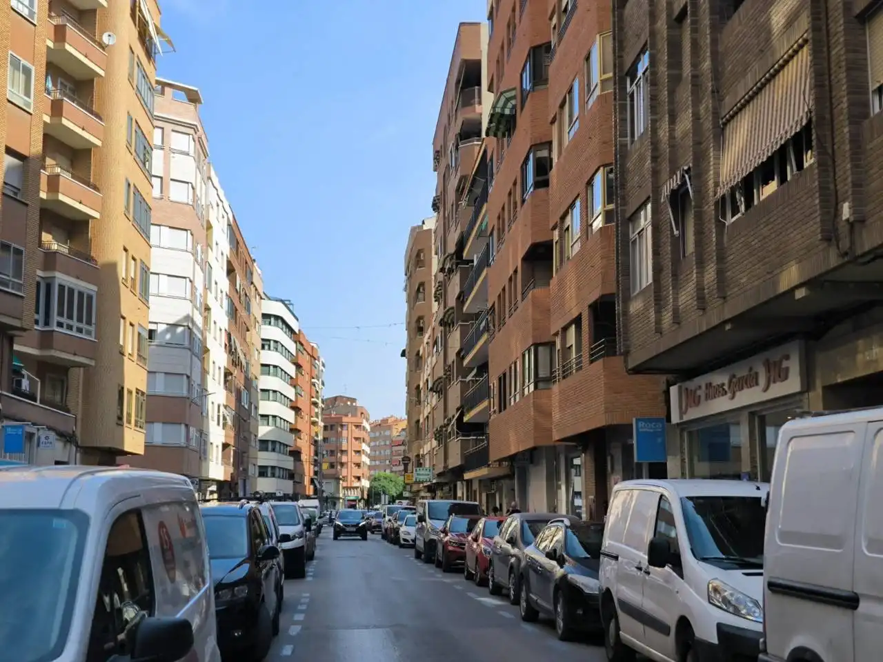 Vista exterior de Pis en venda en Albacete amb Balcó