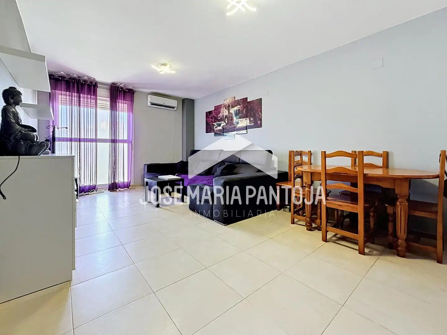Living room of Flat for sale in Arcos de la Frontera  with Air Conditioner, Heating and Storage room