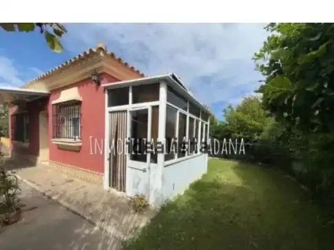 Vista exterior de Casa o xalet en venda en El Puerto de Santa María amb Aire condicionat i Terrassa