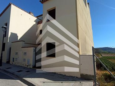 Reihenhaus mit Balkon zum Verkauf in Plaça Gala Placídia
