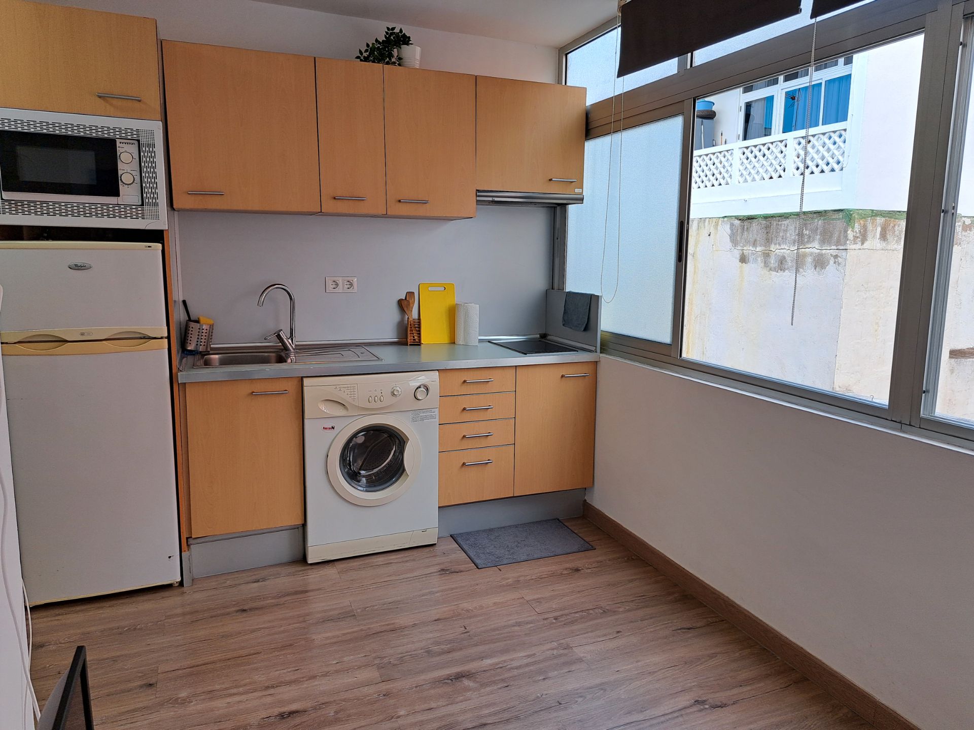 Cuina de Apartament en venda en Puerto de la Cruz amb Moblat i Piscina comunitària