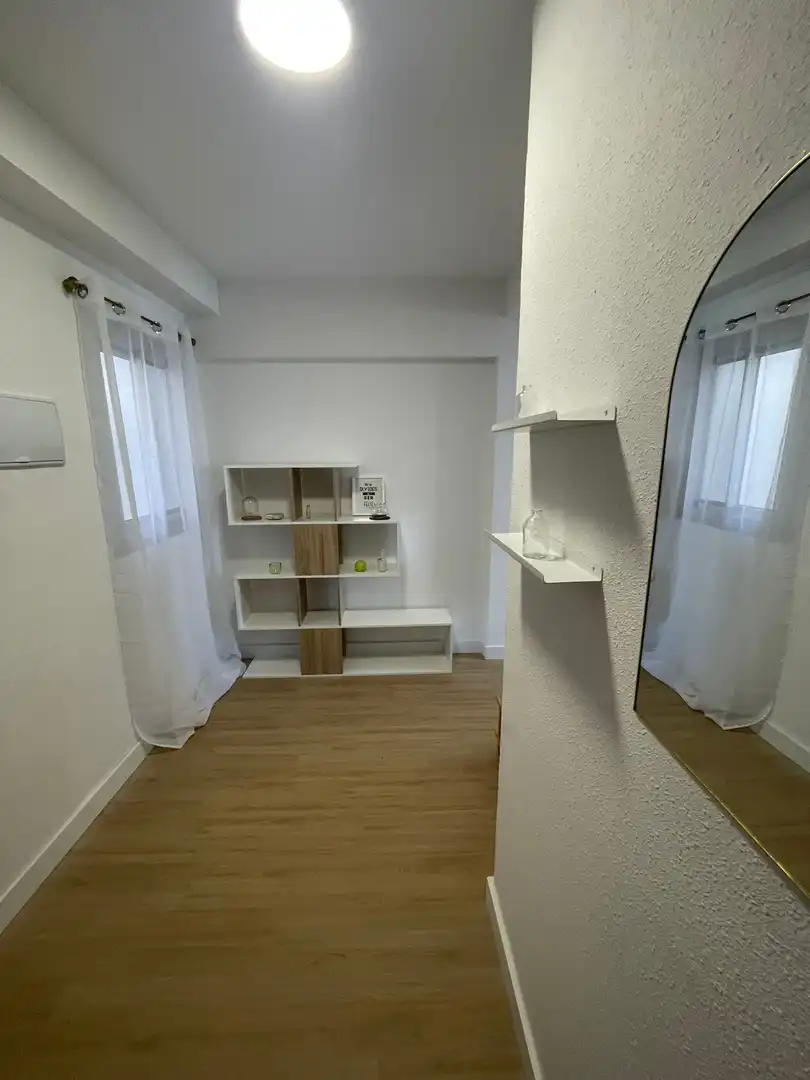 Habitación de Ático de alquiler en Tarragona con Aire acondicionado, Calefacción y Parquet