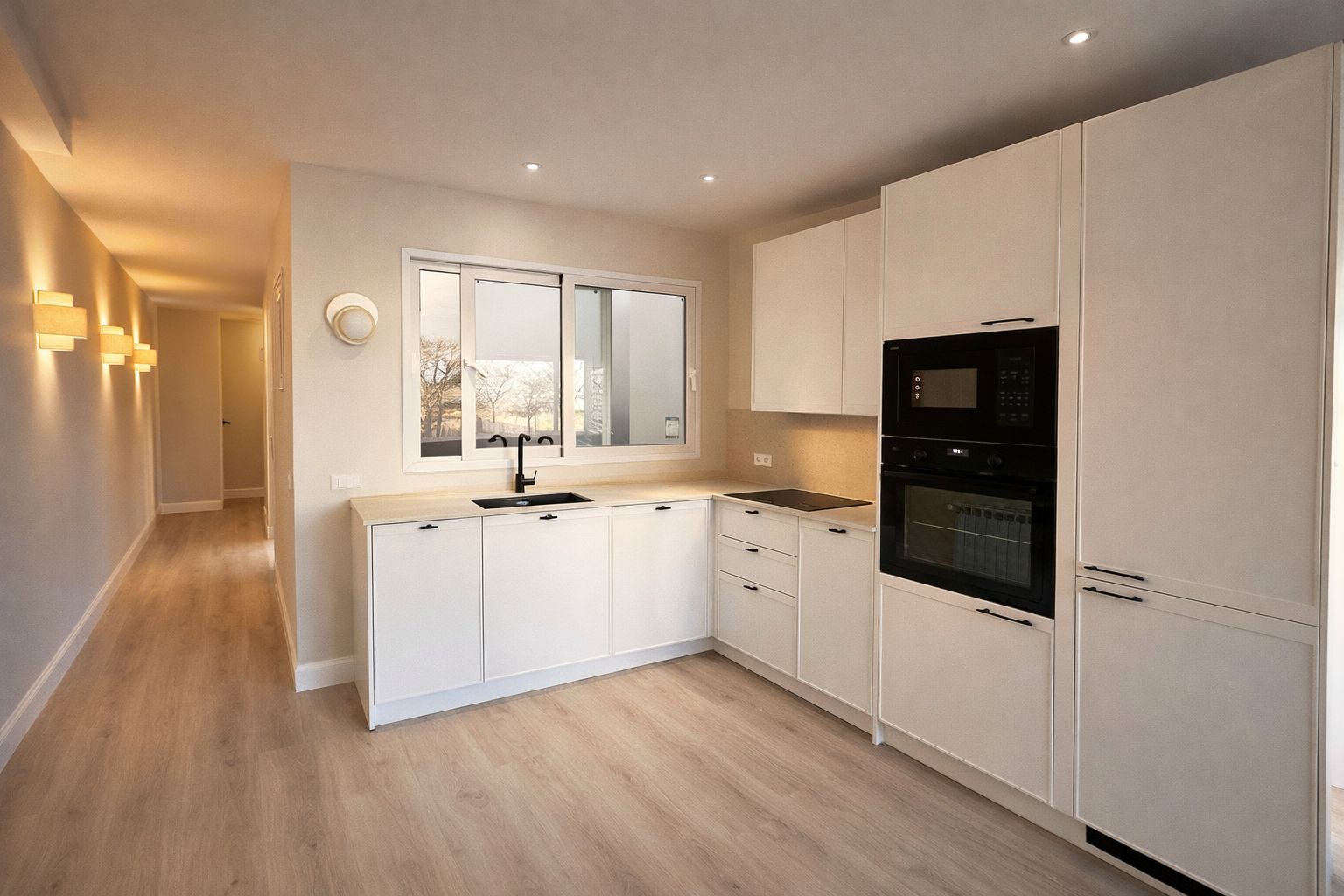 Cocina de Piso de alquiler en  Madrid Capital con Aire acondicionado, Calefacción y Balcón