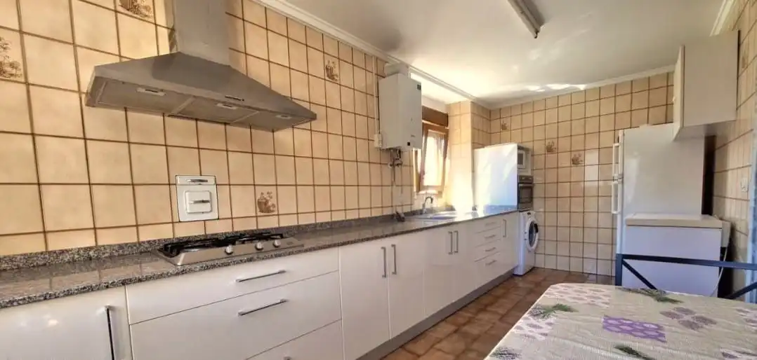 Cuina de Casa o xalet de lloguer en Noja amb Jardí privat i Terrassa