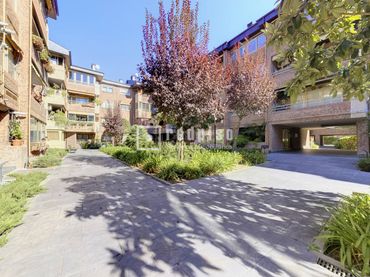 Pis amb piscina en venda a Boadilla