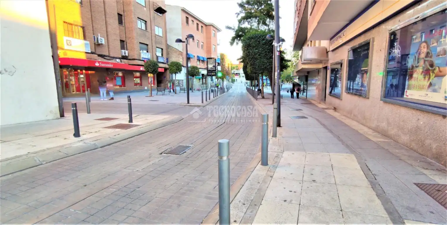 Vista exterior de Residencial en venda en Móstoles