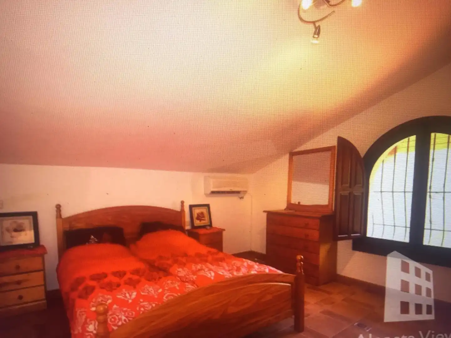 Dormitori de Casa o xalet en venda en Tàrbena amb Aire condicionat, Calefacció i Jardí privat