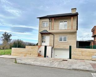 Vista exterior de Casa o xalet en venda en Lugo Capital