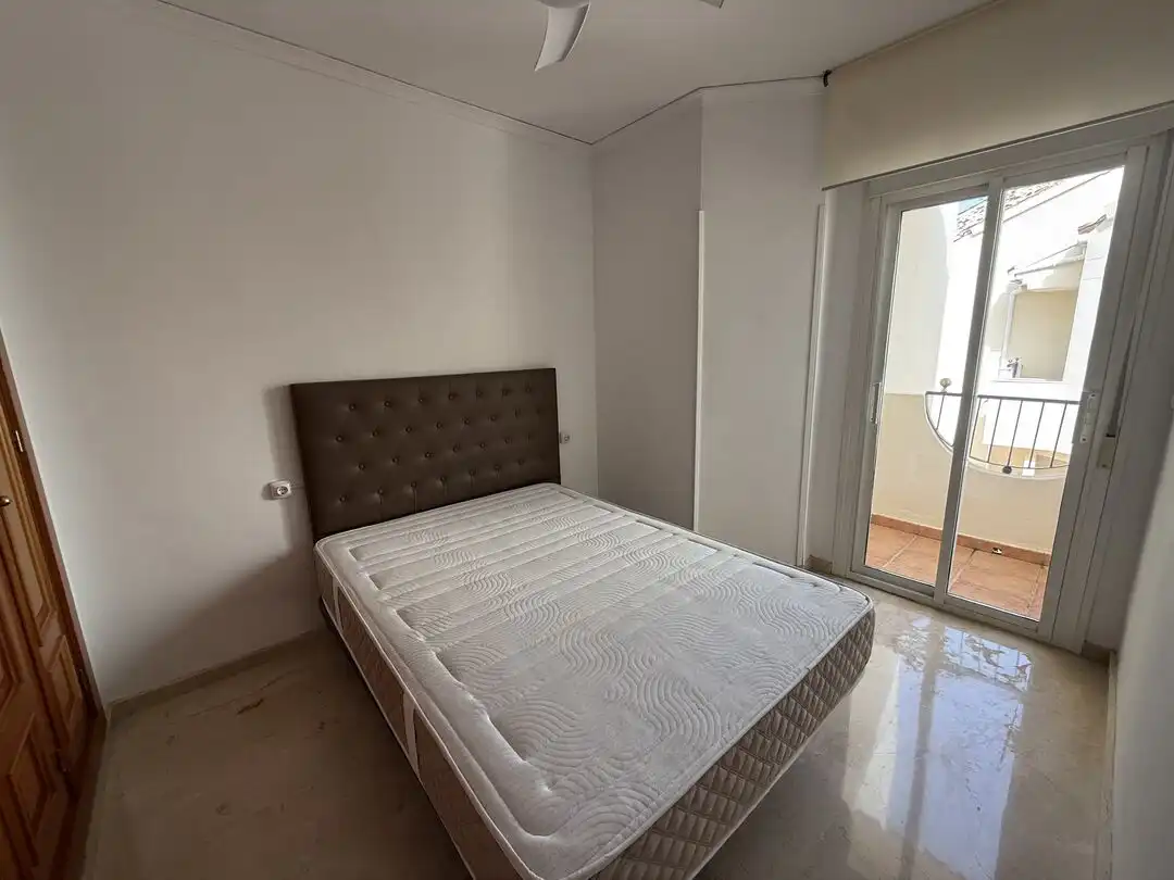 Habitación de Casa adosada en venta en Marbella con Jardín privado, Terraza y Trastero