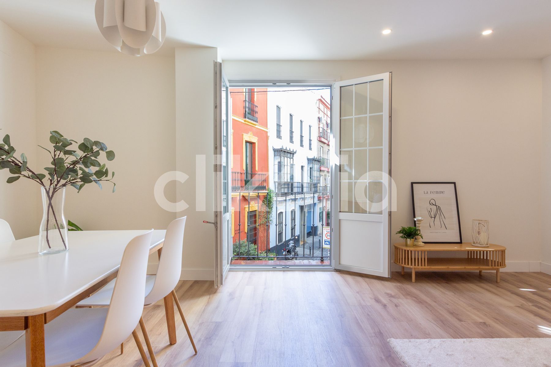 Bedroom of Flat for sale in  Sevilla Capital  with Air Conditioner, Storage room and Balcony