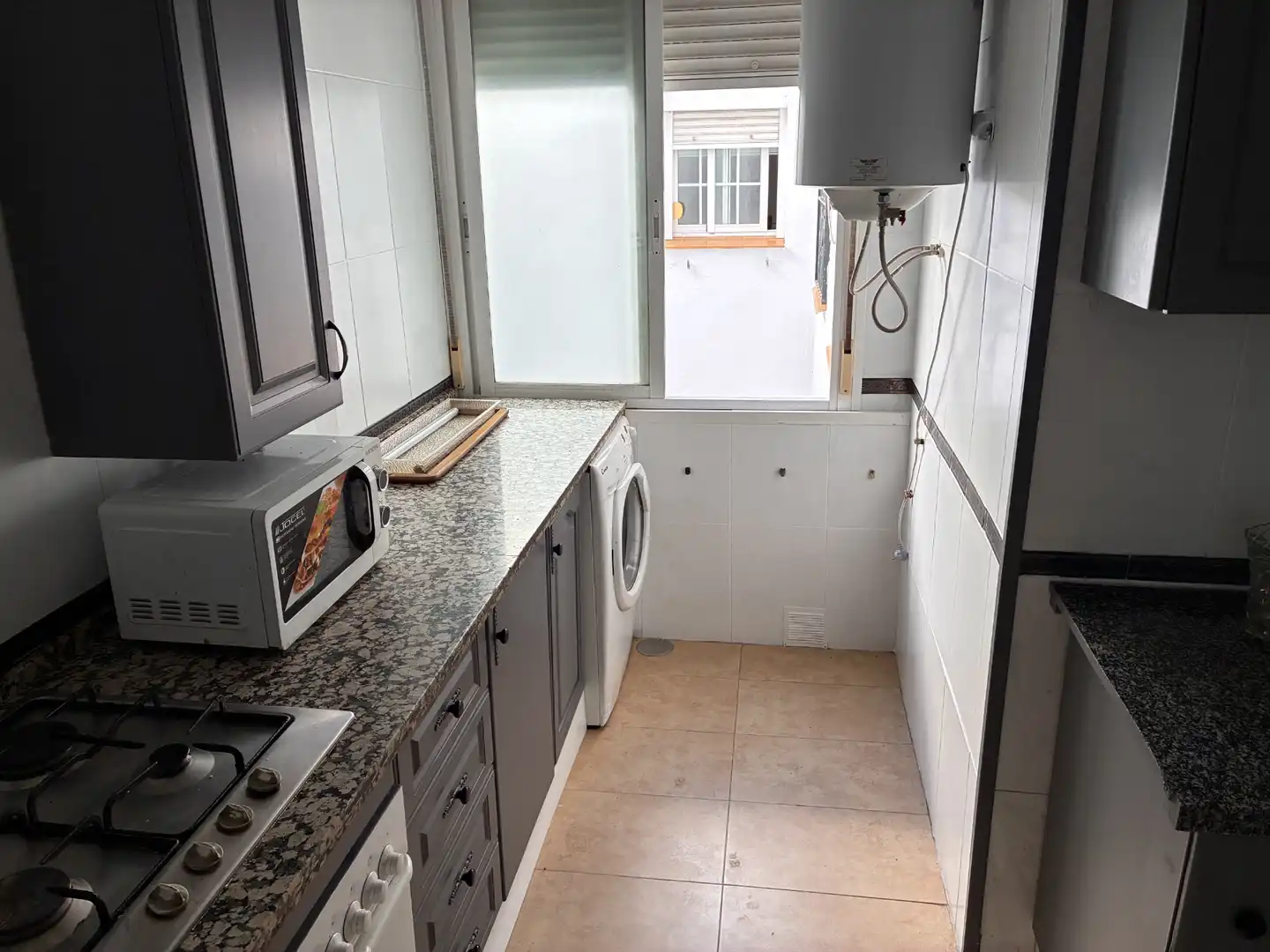 Kitchen of Flat for sale in Sevilla  with Air Conditioner and Terrace