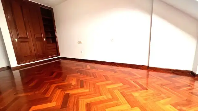Piso en venta en A Coruña Capital  con Calefacción, Parquet y Trastero