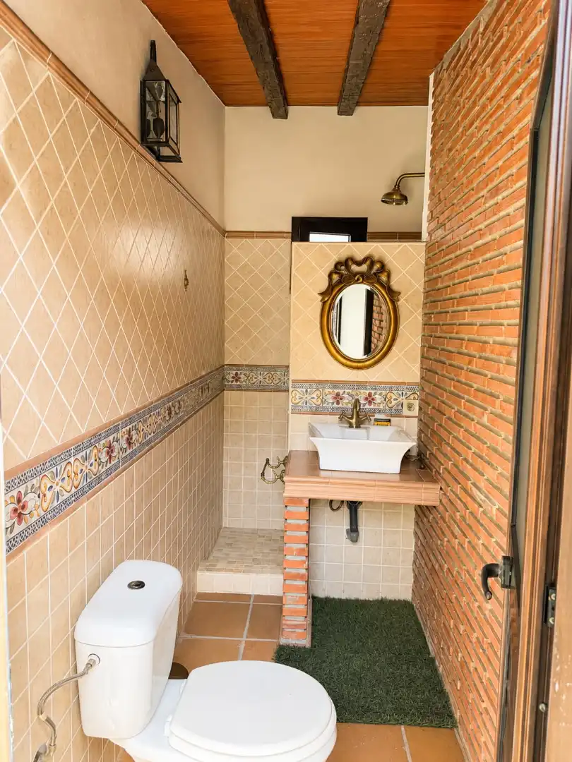 Bany de Casa o xalet en venda en Antequera amb Jardí privat, Traster i Piscina