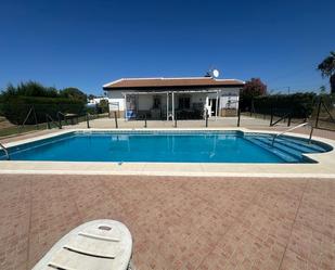 Piscina de Casa o xalet en venda en Punta Umbría amb Aire condicionat, Terrassa i Piscina