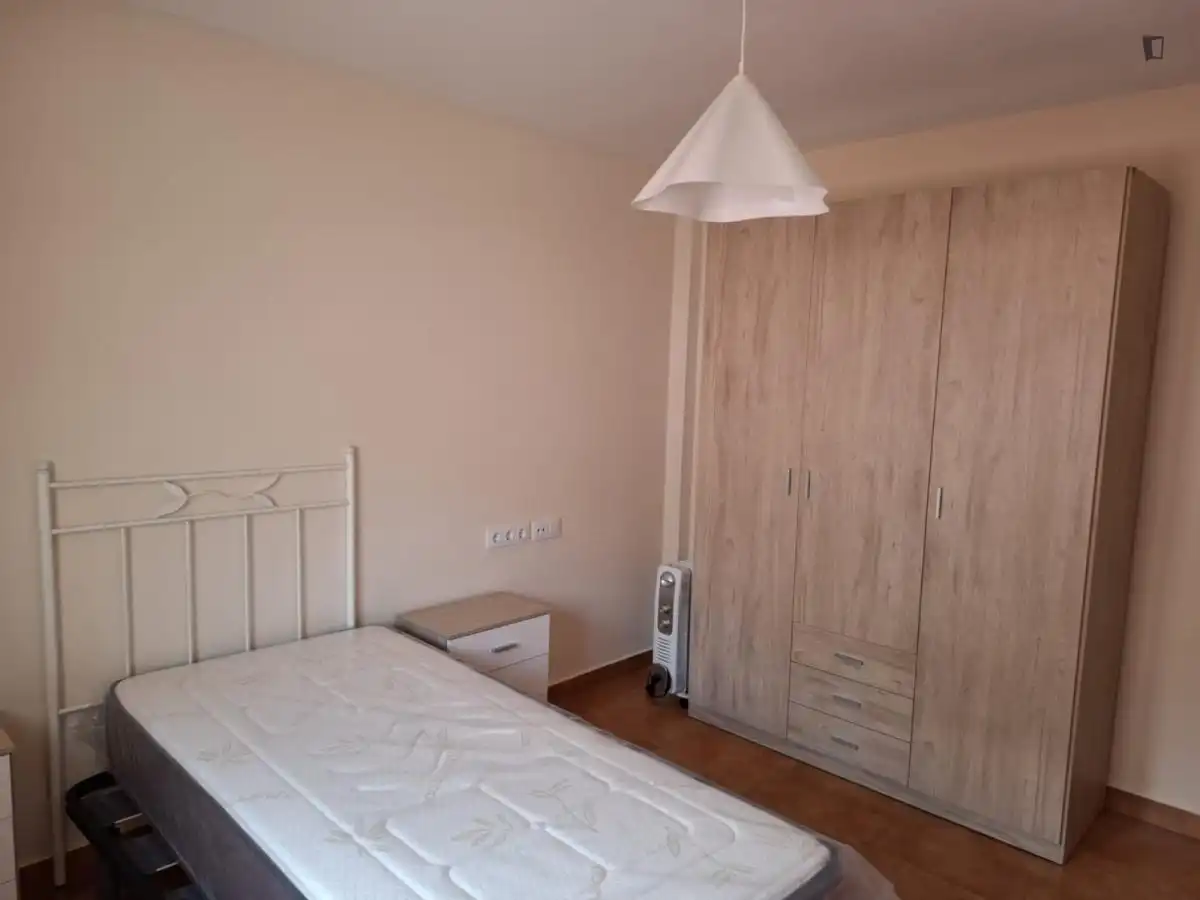 Habitación de Apartamento para compartir en Gijón  con Amueblado, Horno y Lavadora