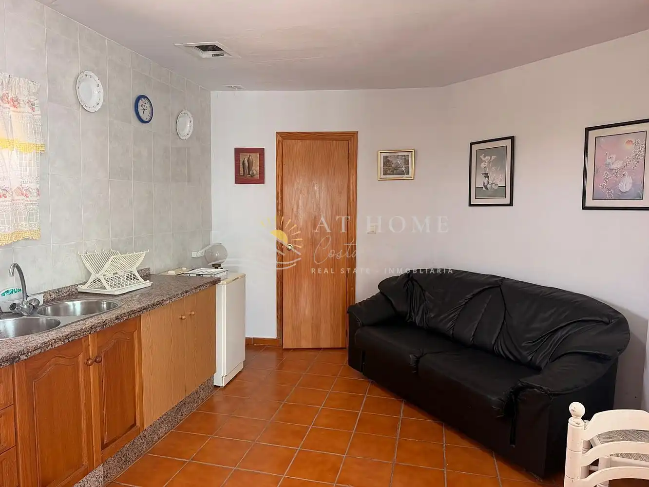 Sala d'estar de Casa o xalet en venda en Torrox amb Terrassa i Forn