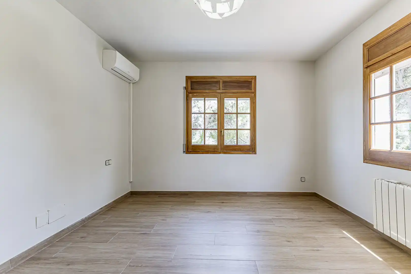 Casa o chalet de alquiler en Sant Cugat del Vallès con Aire acondicionado, Jardín privado y Parquet