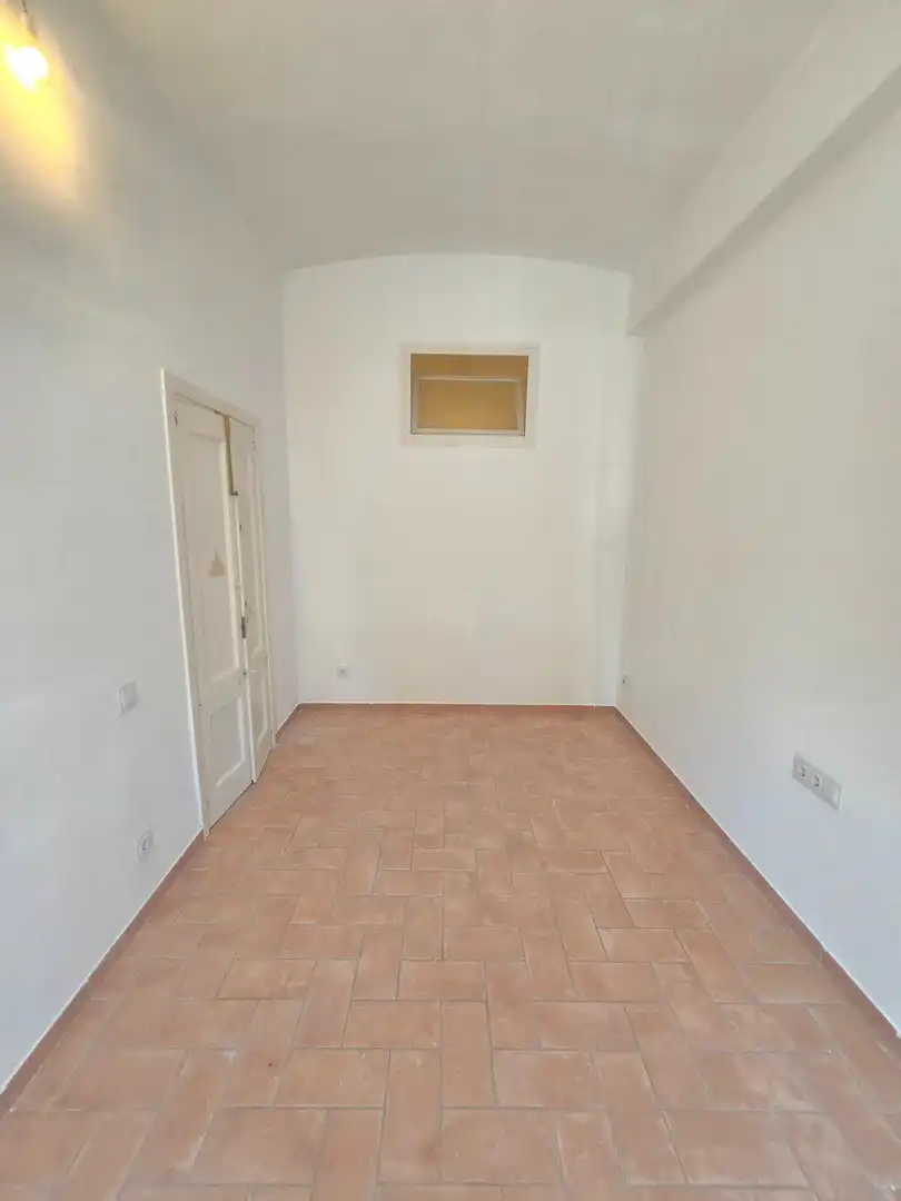 Planta baja de alquiler en El Masnou con Aire acondicionado, Calefacción y Jardín privado
