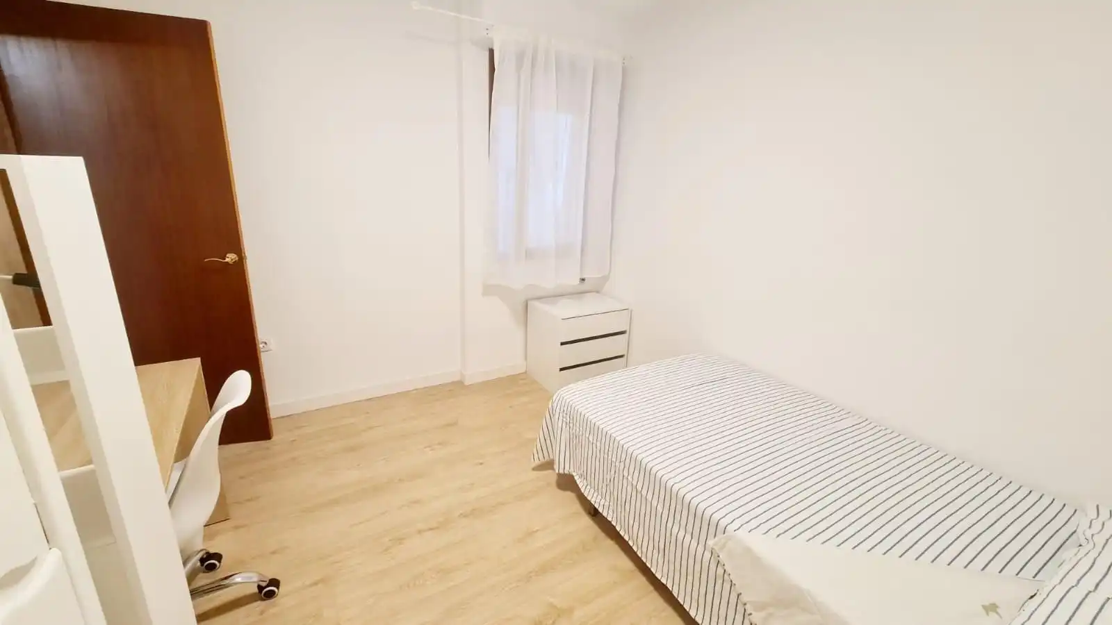 Bedroom of Flat for rent in Castellón de la Plana / Castelló de la Plana  with Terrace and Balcony
