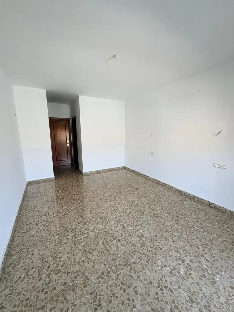 Flat for rent in Motril  with Air Conditioner and Balcony