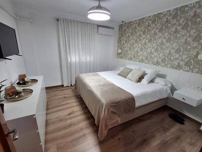 Bedroom of Flat for sale in Villena  with Terrace, Storage room and Balcony
