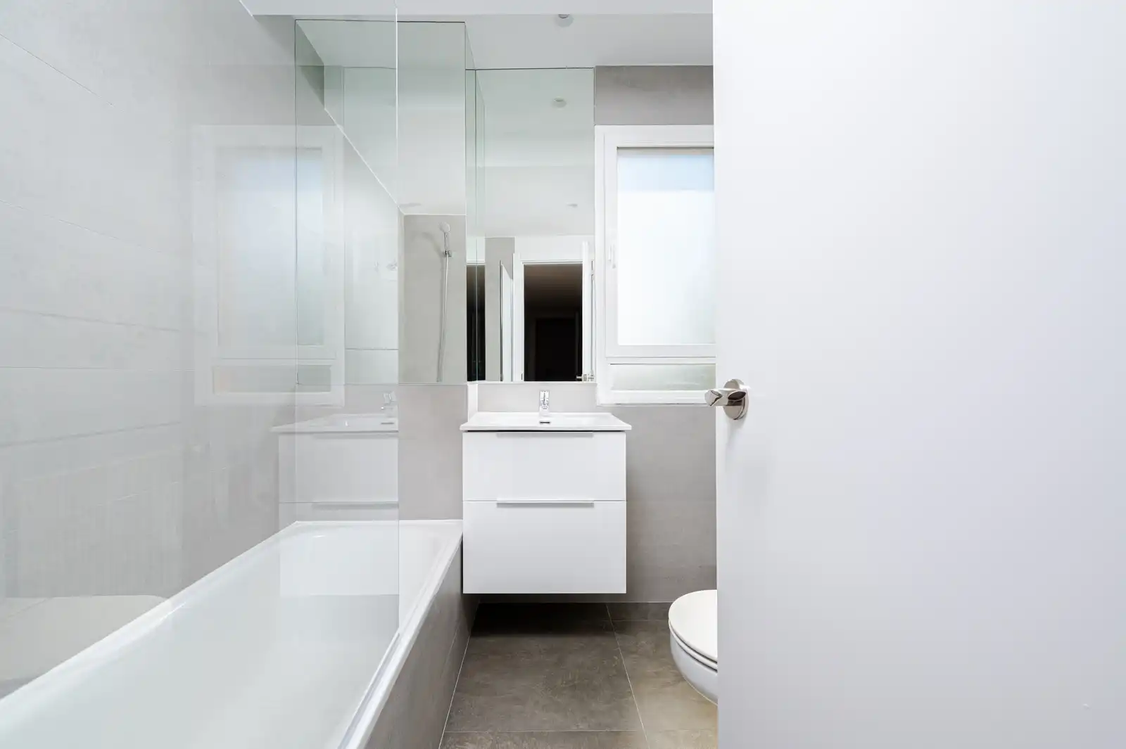 Baño de Piso de alquiler en Madrid con Trastero