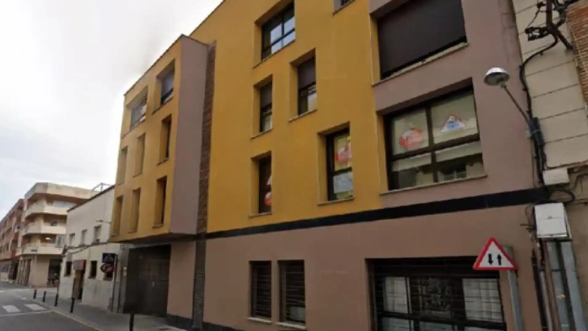 Vista exterior de Piso en venta en Figueres