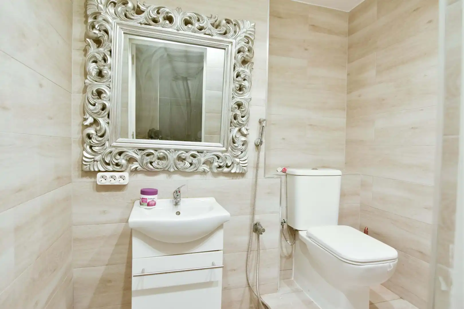 Bathroom of Commercial properties for sale in Eivissa