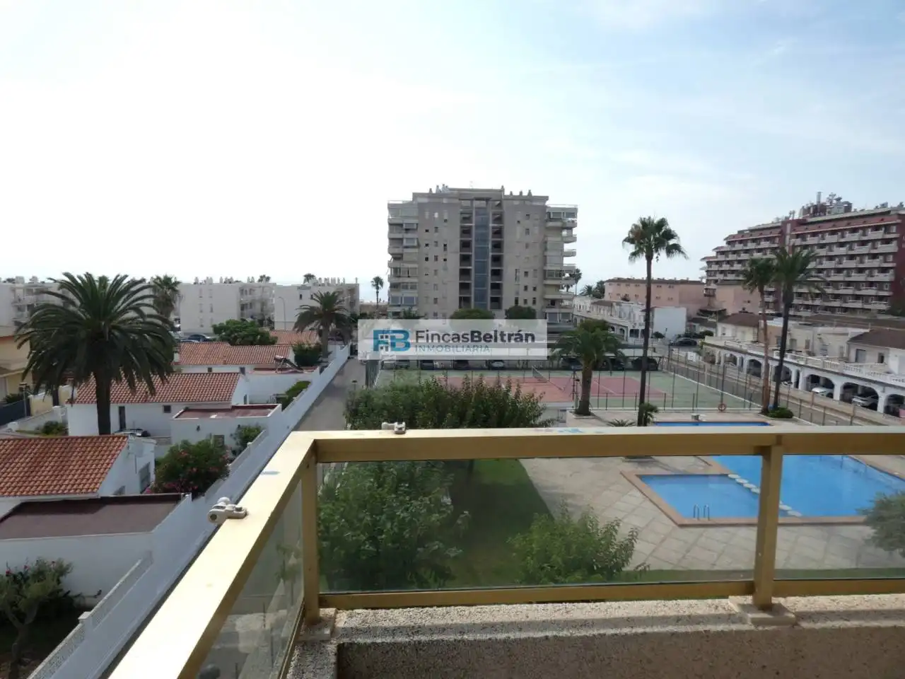 Vista exterior de Apartamento en venta en Peñíscola / Peníscola con Terraza, Amueblado y Piscina comunitaria