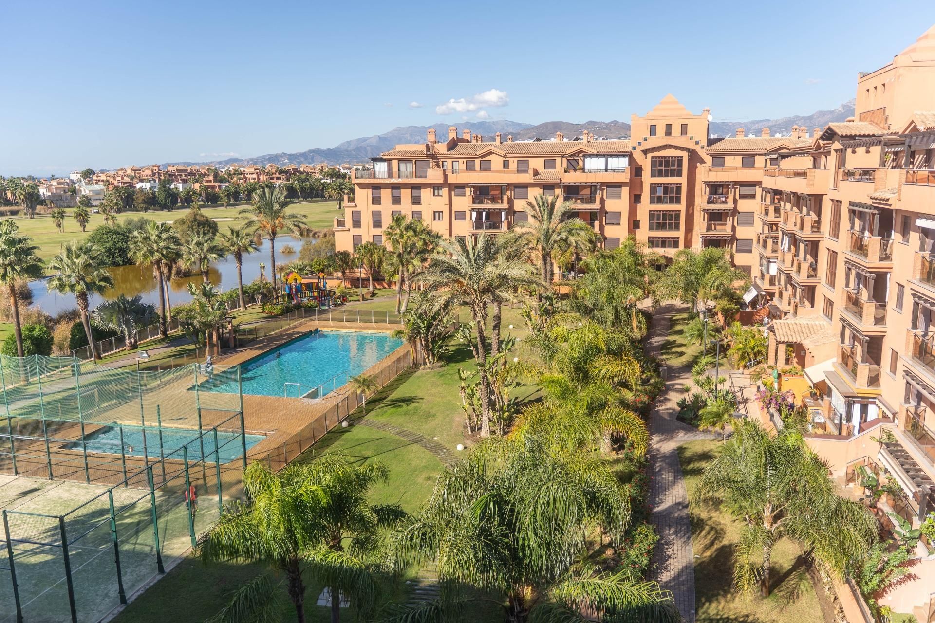 Vista exterior de Piso en venta en Motril con Aire acondicionado, Jardín privado y Terraza