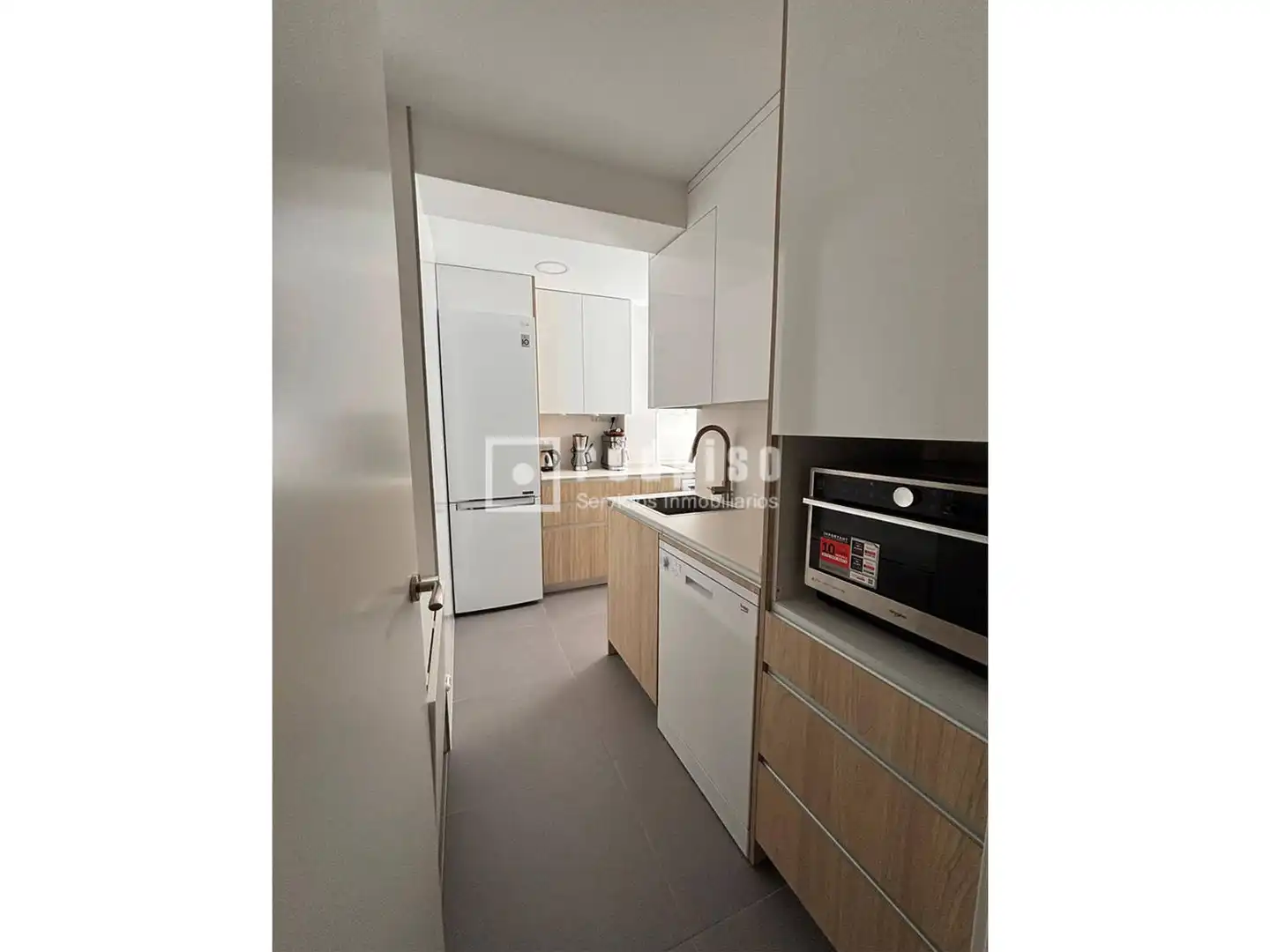 Cocina de Piso en venta en Madrid con Aire acondicionado, Calefacción y Jardín privado