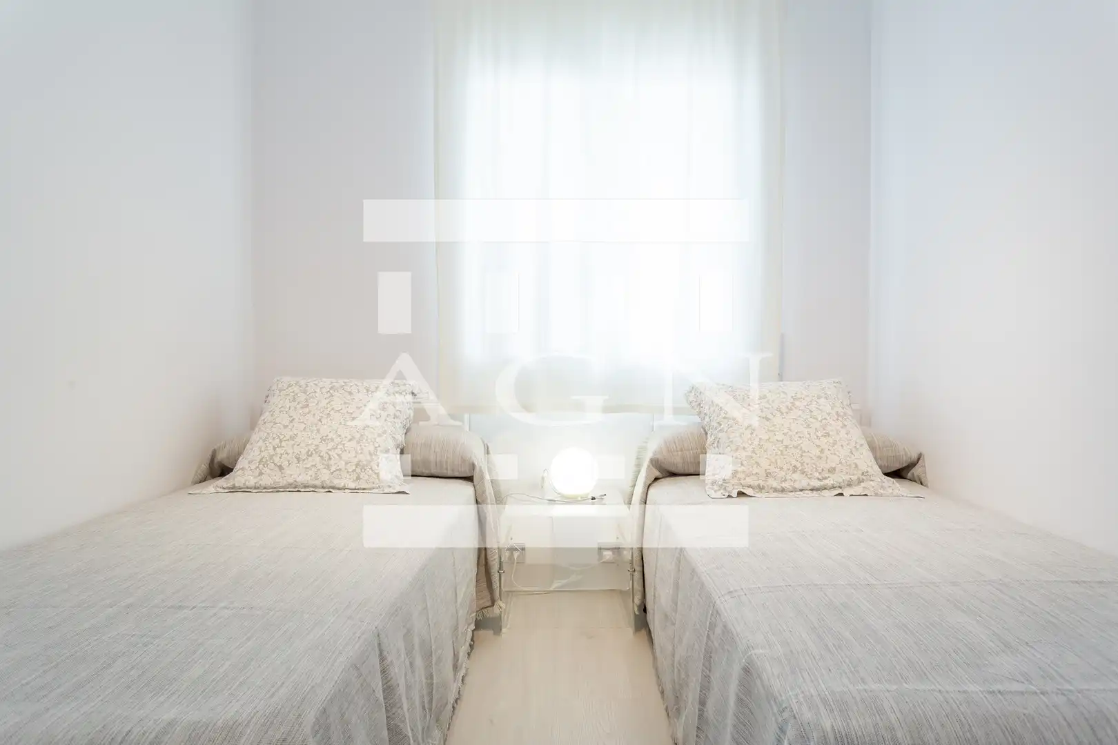 Schlafzimmer von Wohnung zum Verkauf in Salou mit Klimaanlage, Heizung und Terrasse