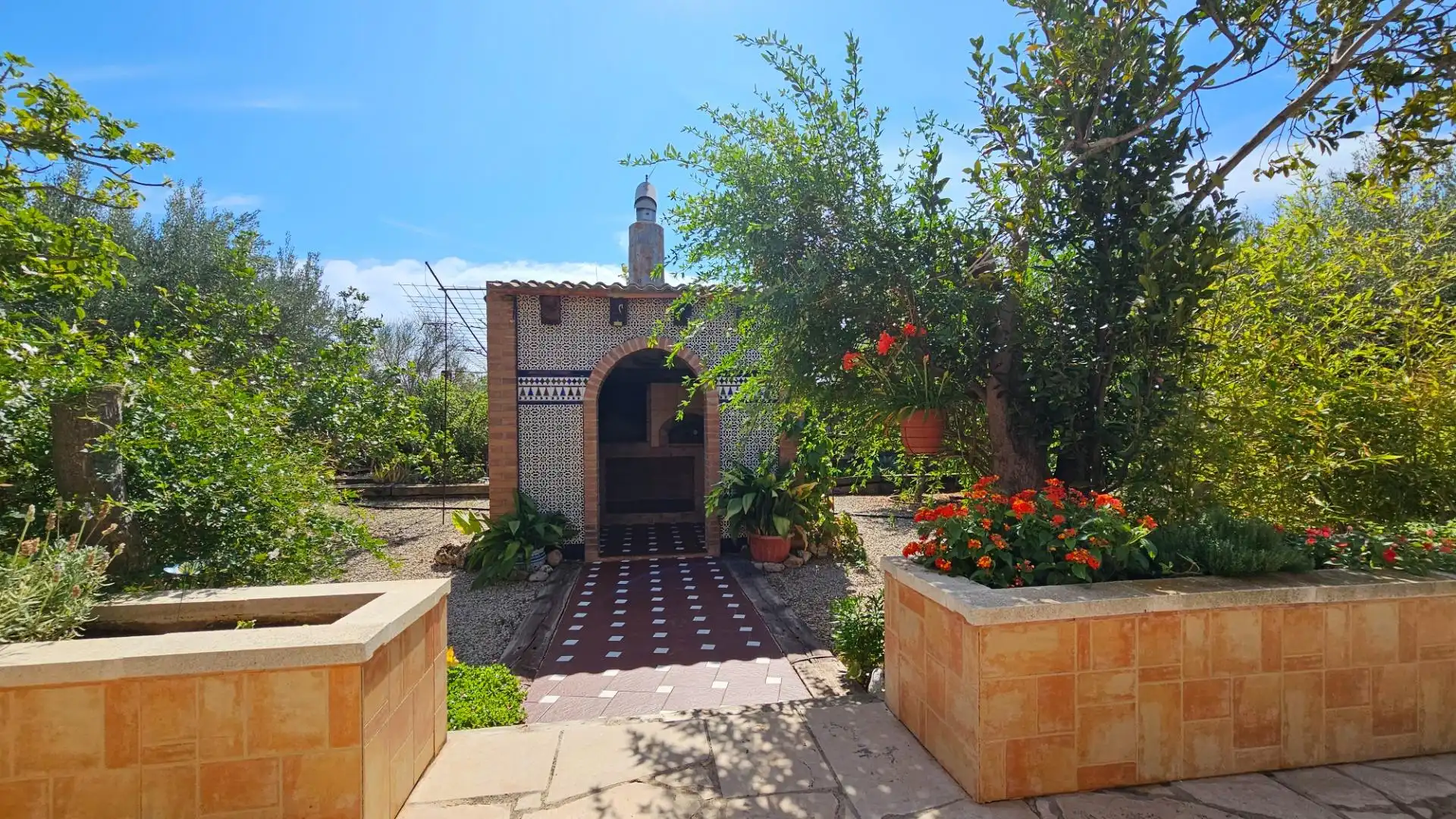 Jardí de Finca rústica en venda en L'Ametlla de Mar  amb Jardí privat, Terrassa i Traster