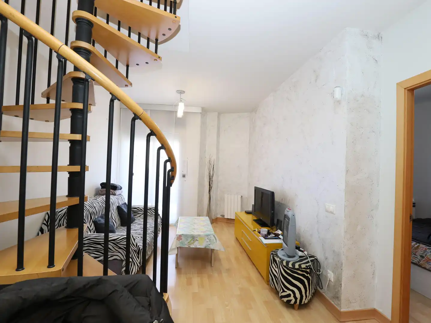 Dúplex en venta en Sant Vicenç Dels Horts con Aire acondicionado, Calefacción y Parquet