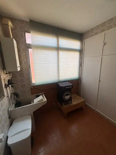 Bathroom of Flat for rent in Granada  with Heating, Furnished and Balcony