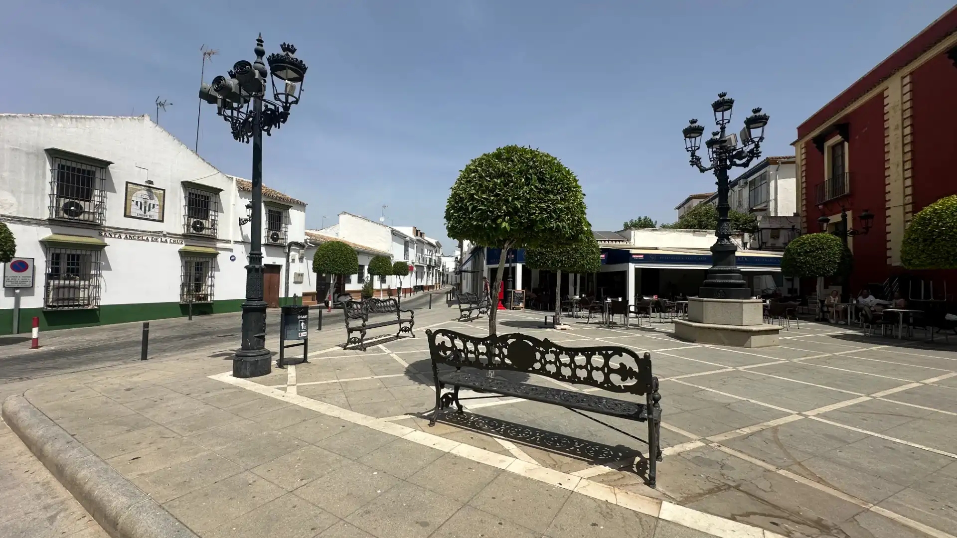 Vista exterior de Casa o xalet en venda en Umbrete amb Terrassa, Traster i Piscina