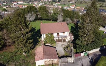 Vista exterior de Casa o xalet en venda en Reocín amb Terrassa