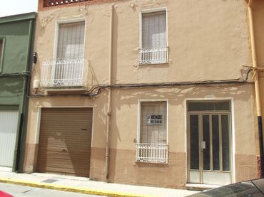 Casa en venda a Calle Santa Lucia