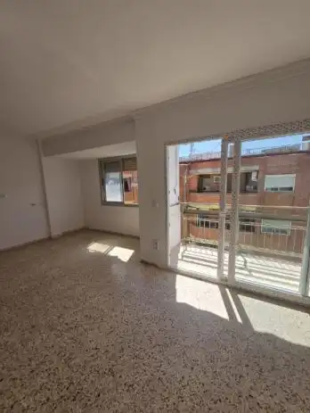 Habitación de Piso de alquiler en Canals con Balcón y Alarma