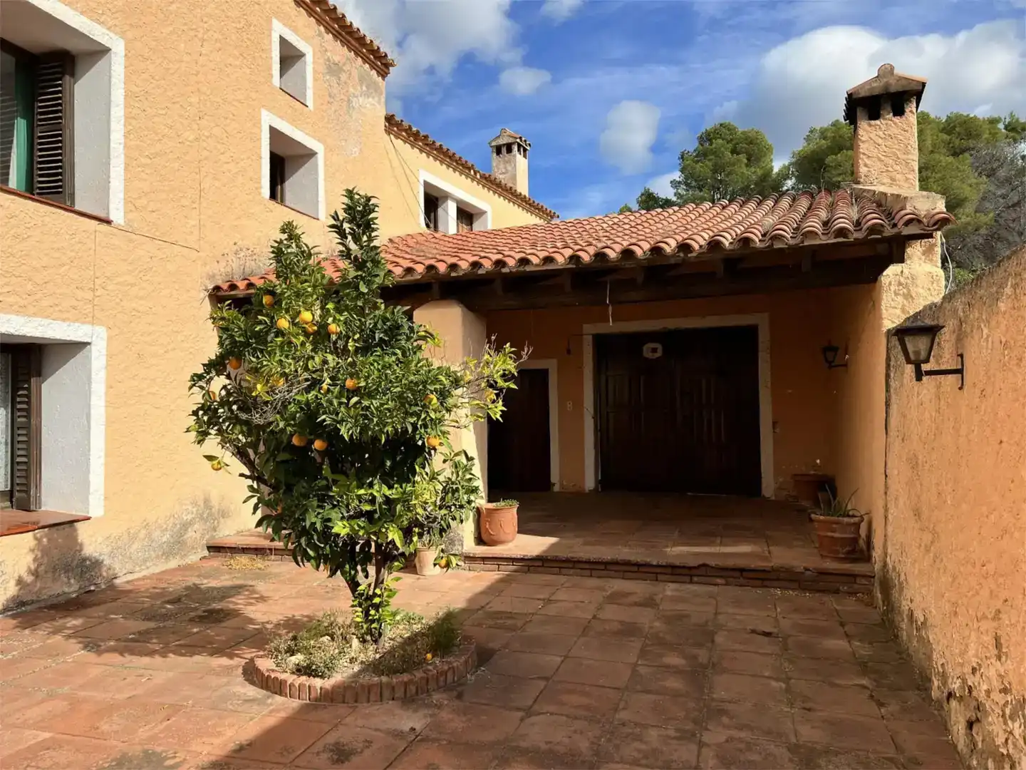Vista exterior de Finca rústica en venda en Querol amb Piscina