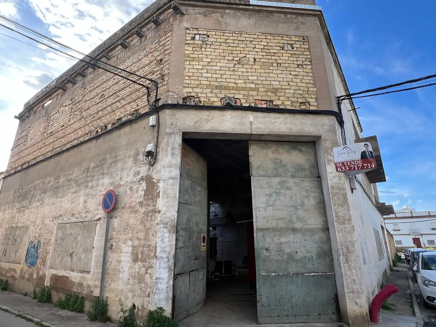 Exterior view of Industrial buildings for sale in Coria del Río