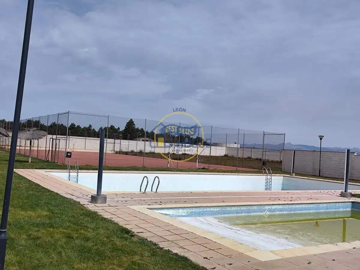 Casa pareada con piscina en venta en Villaquilambre, imagen 60