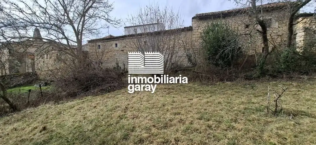 Houses for sale in Valle de Manzanedo  with Private garden