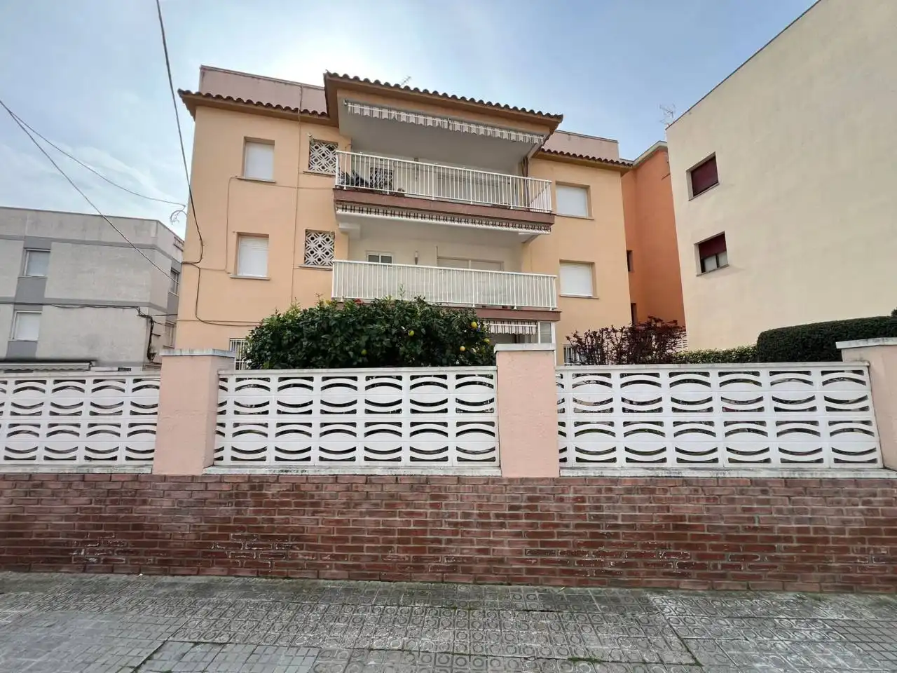 Vista exterior de Piso en venta en Cubelles con Terraza