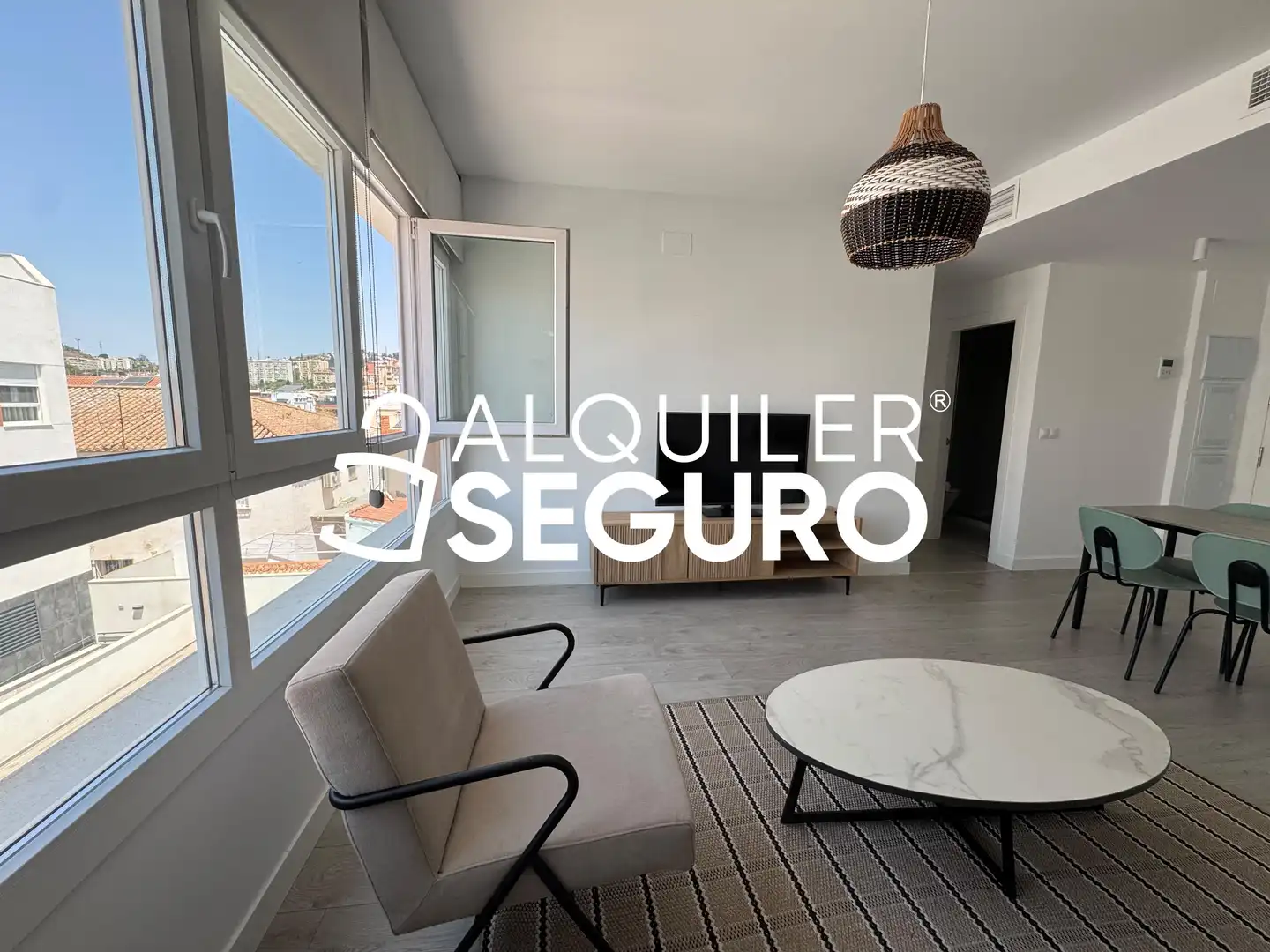 Sala d'estar de Pis de lloguer en Málaga amb Aire condicionat, Traster i Piscina