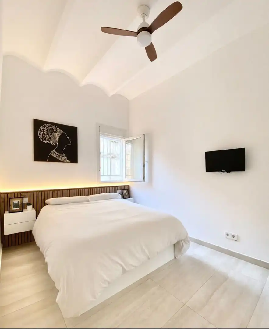 Bedroom of Duplexes for rent to own in Barcelona  with Air Conditioner, Private garden and Pets allowed