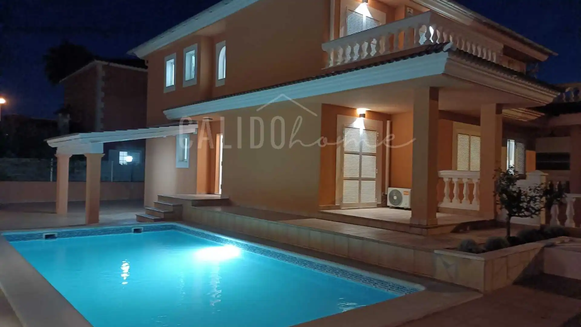Piscina de Casa adosada en venta en Marratxí con Aire acondicionado, Calefacción y Jardín privado