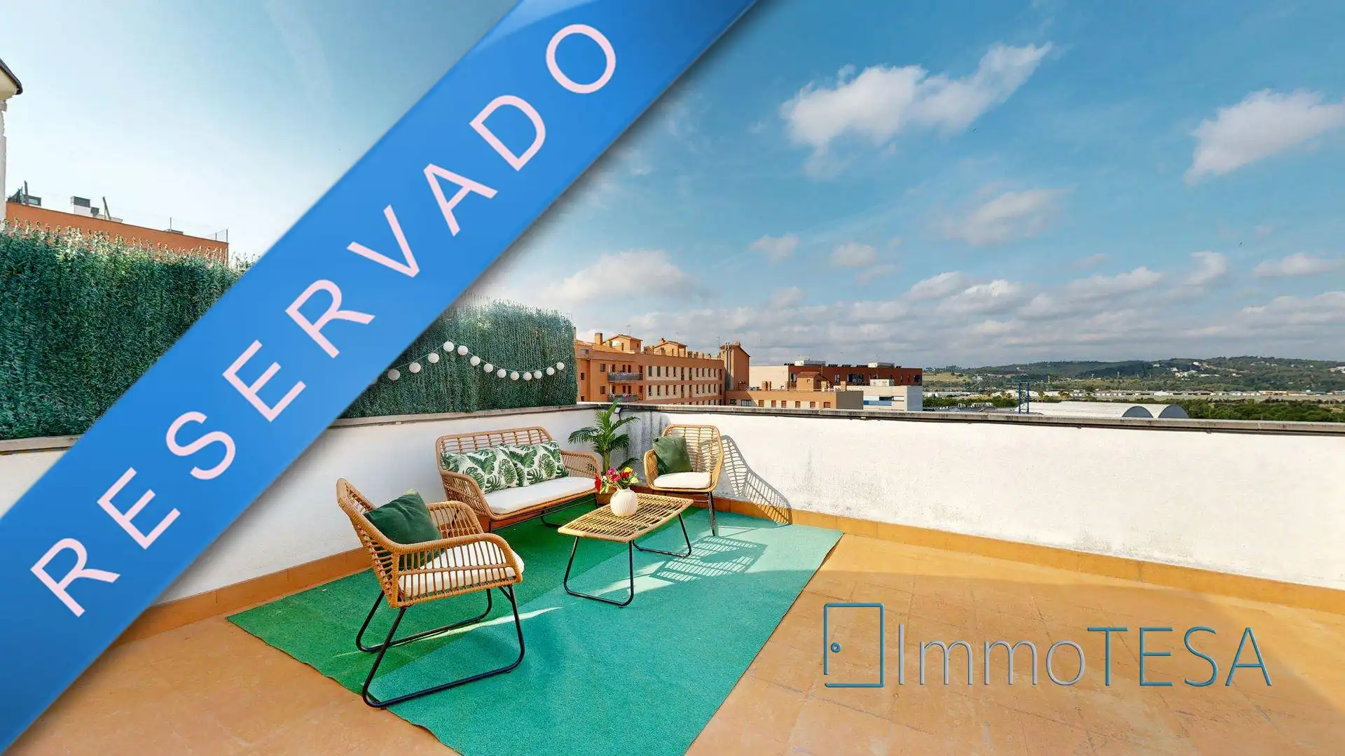 Vista exterior de Àtic en venda en Barberà del Vallès amb Aire condicionat, Calefacció i Parquet