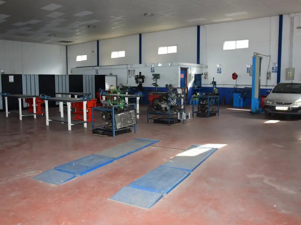 Nau industrial en venda en Badajoz